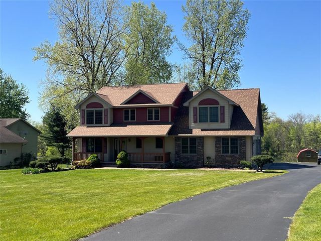 10881 34th Avenue, Chippewa Falls, WI 54729