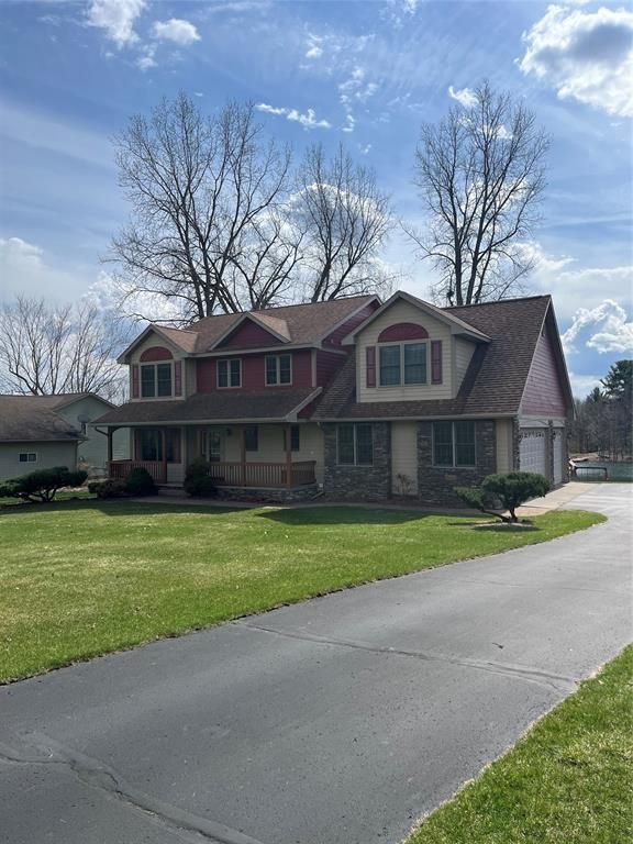 10881 34th Avenue, Chippewa Falls, WI 54729