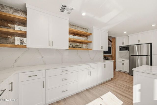 3155 Elmore Street, Simi Valley, CA 93063