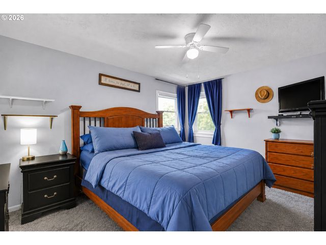 2918 Se 143RD Ave, Portland, OR 97236