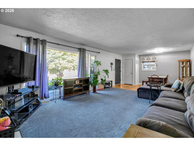 2918 Se 143RD Ave, Portland, OR 97236