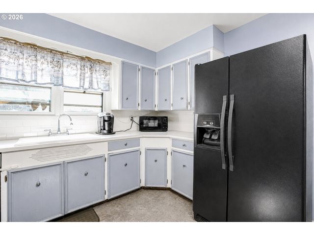 2918 Se 143RD Ave, Portland, OR 97236