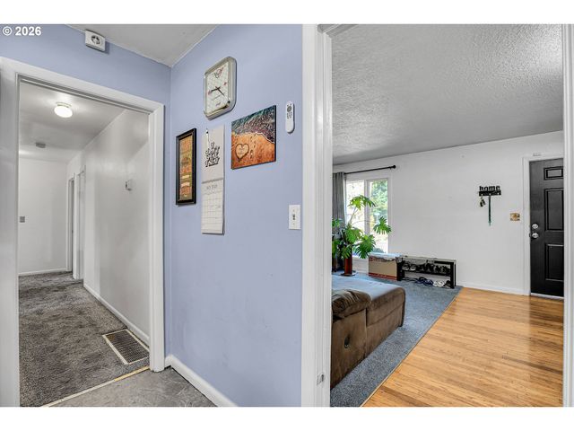 2918 Se 143RD Ave, Portland, OR 97236