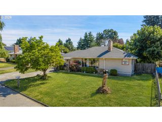 2918 Se 143RD Ave, Portland, OR 97236