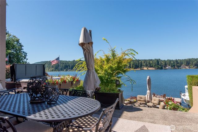 1303 Lakehurst Drive, Bremerton, WA 98312