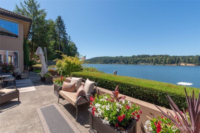 1303 Lakehurst Drive, Bremerton, WA 98312