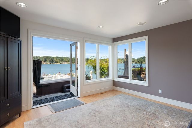1303 Lakehurst Drive, Bremerton, WA 98312