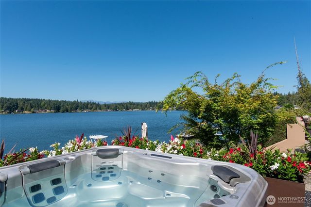 1303 Lakehurst Drive, Bremerton, WA 98312