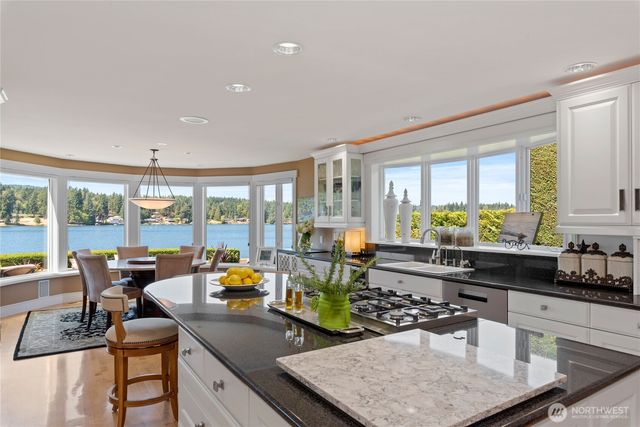 1303 Lakehurst Drive, Bremerton, WA 98312