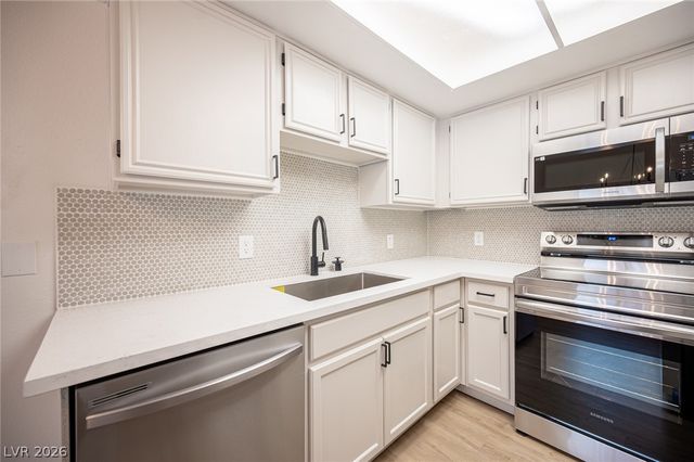 5355 Rod Court 104, Las Vegas, NV 89122