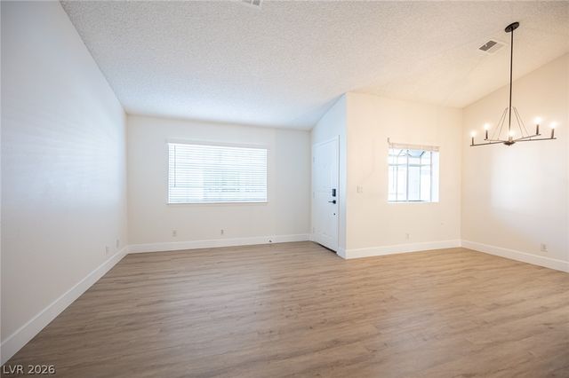 5355 Rod Court 104, Las Vegas, NV 89122