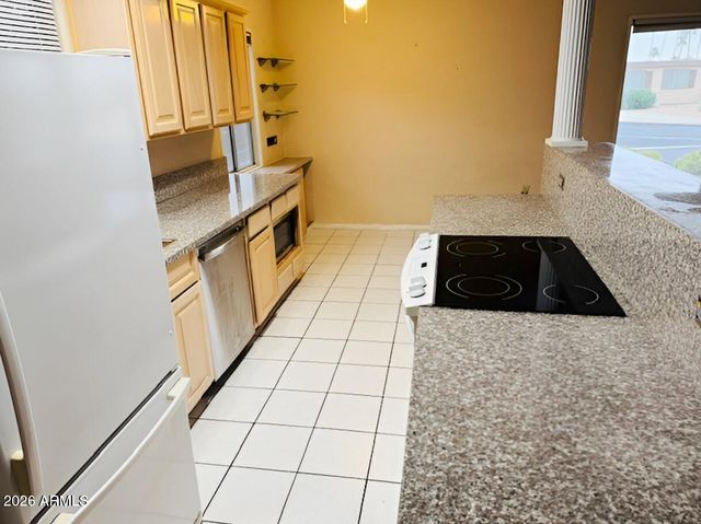 13705 N 98TH Avenue B, Sun City, AZ 85351