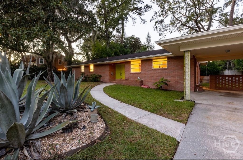 Image 1 of property listing at 1514 Whitney Road, Savannah, GA 31406