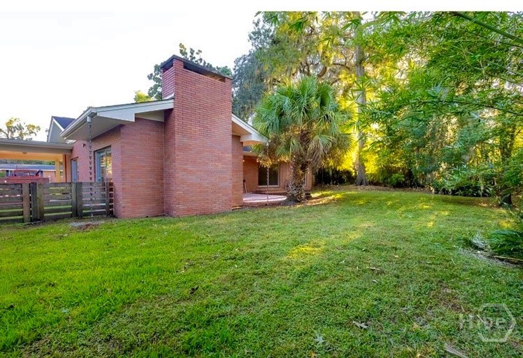 Image 20 of property listing at 1514 Whitney Road, Savannah, GA 31406