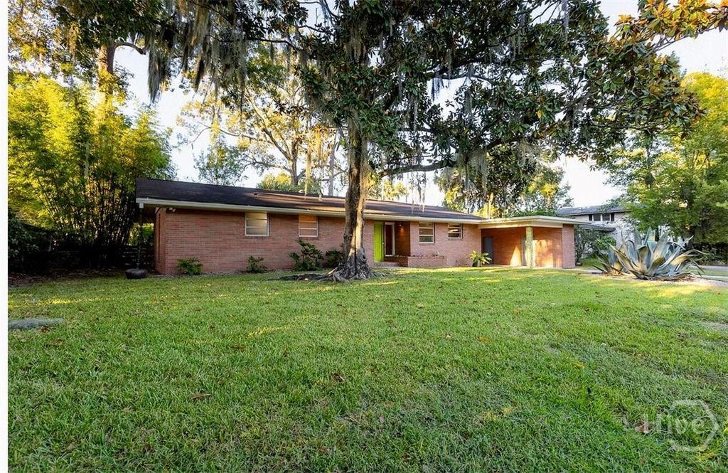 Image 21 of property listing at 1514 Whitney Road, Savannah, GA 31406