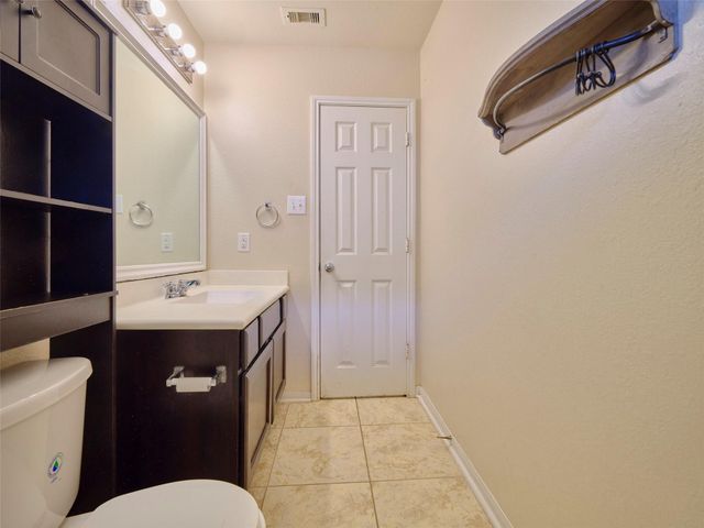 1284 Pinto Pass, Alvin, TX 77511