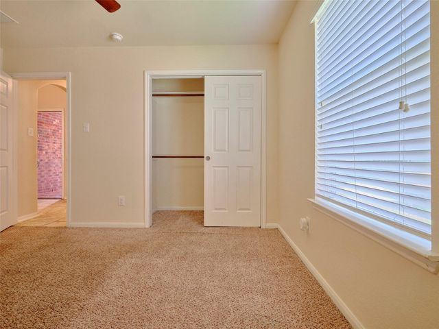 1284 Pinto Pass, Alvin, TX 77511