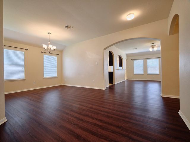 1284 Pinto Pass, Alvin, TX 77511