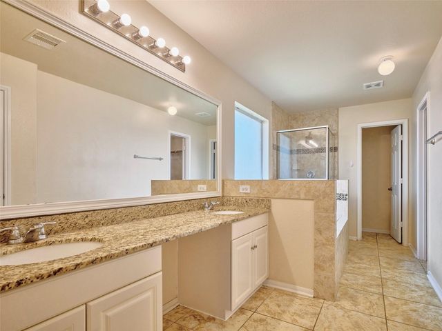 1284 Pinto Pass, Alvin, TX 77511