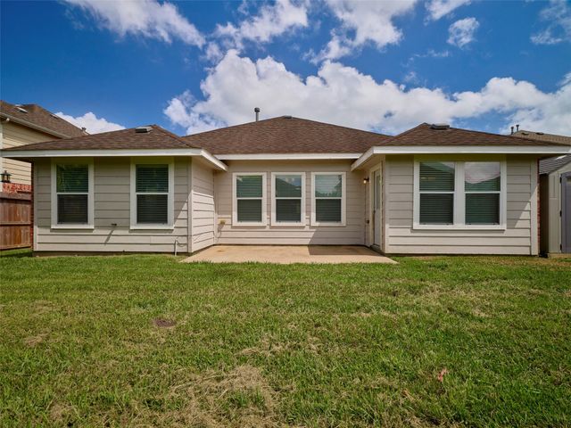 1284 Pinto Pass, Alvin, TX 77511