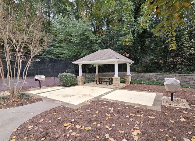 3160 Seven Pines Court 302, Atlanta, GA 30339