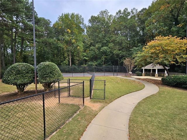 3160 Seven Pines Court 302, Atlanta, GA 30339