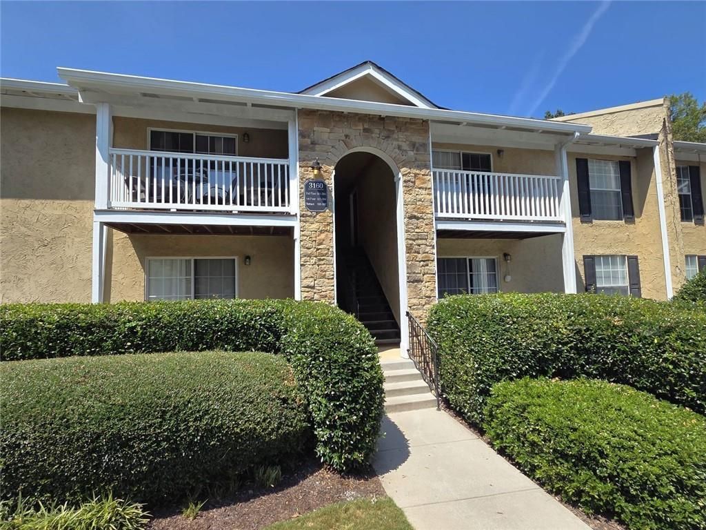 3160 Seven Pines Court 302, Atlanta, GA 30339