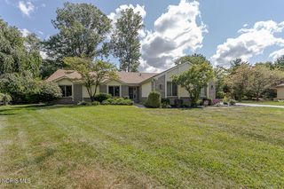 6720 Cloister Court, Toledo, OH 43617