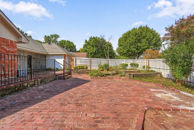 1525 Nettleton Drive, Desoto, TX 75115