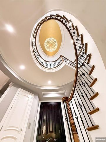 114 Bellaire Drive, Demarest, NJ 07627