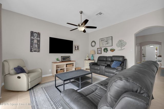 115 NW Berkeley Avenue, Port St. Lucie, FL 34986