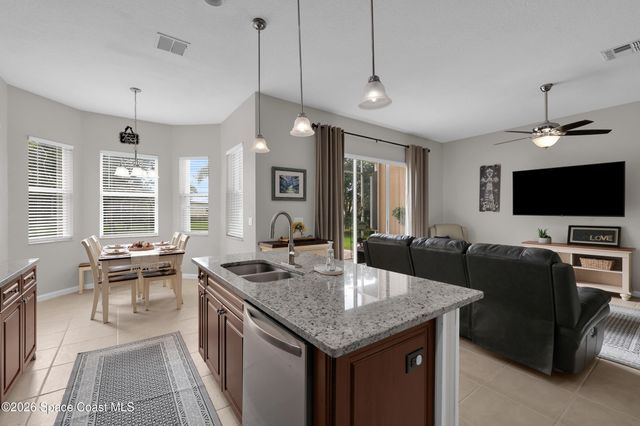 115 NW Berkeley Avenue, Port St. Lucie, FL 34986