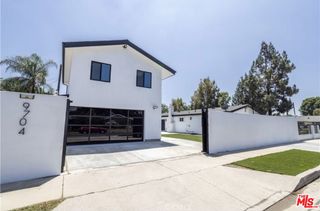 9704 Comanche Avenue, Chatsworth, CA 91311