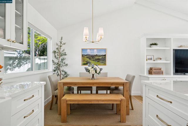 31 Ascot Place, Moraga, CA 94556