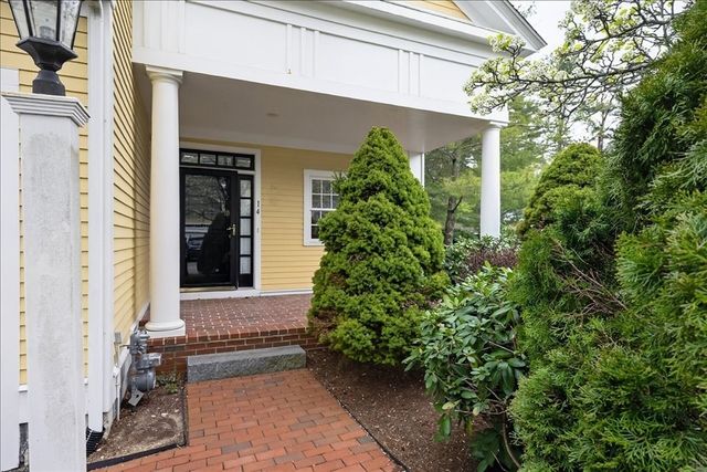 14 Whiting Lane 14, Hingham, MA 02043