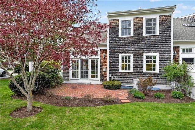 14 Whiting Lane 14, Hingham, MA 02043