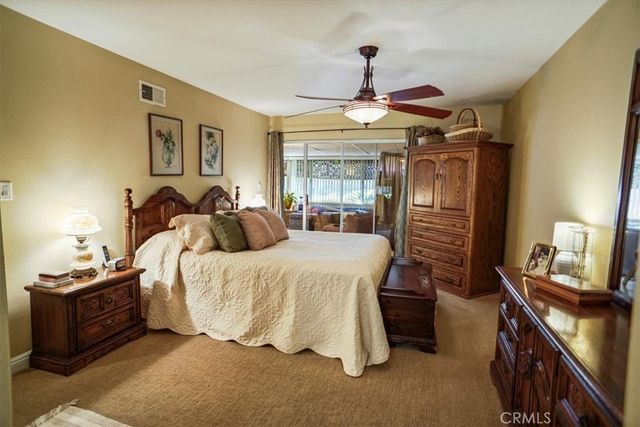 19334 Oak Crossing, Newhall, CA 91321