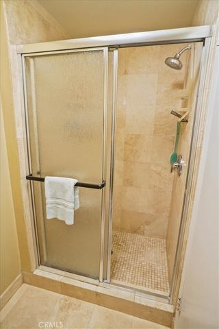 19334 Oak Crossing, Newhall, CA 91321