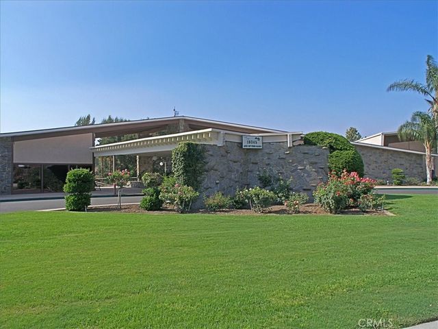 19334 Oak Crossing, Newhall, CA 91321