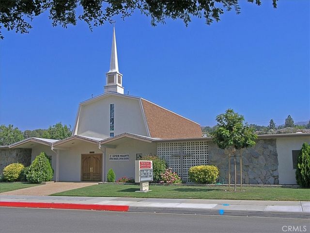 19334 Oak Crossing, Newhall, CA 91321