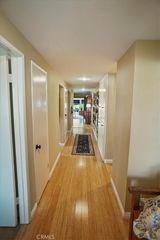 19334 Oak Crossing, Newhall, CA 91321