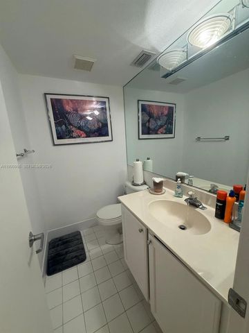 4025 N Federal Hwy 213B, Oakland Park, FL 33308