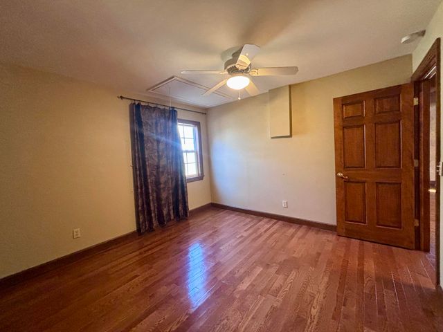 1456 S Bright Oak Avenue, Springfield, MO 65809