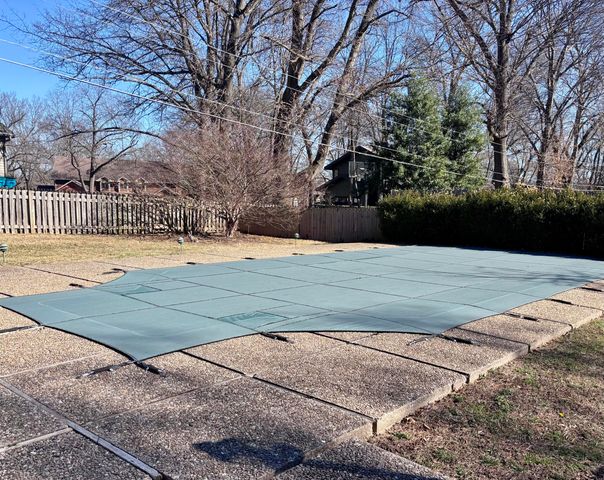 1456 S Bright Oak Avenue, Springfield, MO 65809