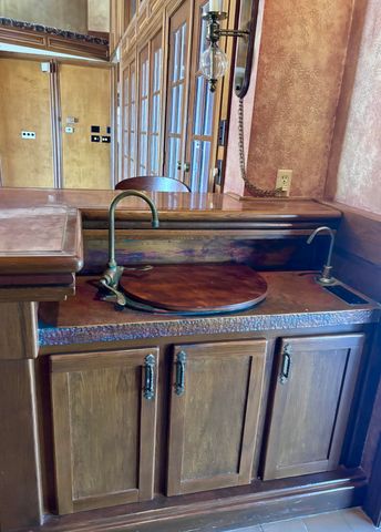 1456 S Bright Oak Avenue, Springfield, MO 65809