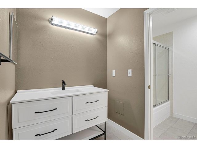 7925 W Layton Ave 528, Littleton, CO 80123