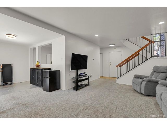 7925 W Layton Ave 528, Littleton, CO 80123