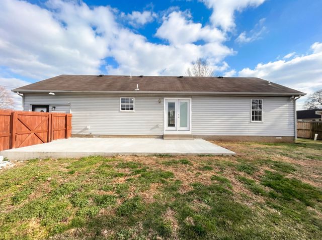 100 Carnicelli Ct, Smyrna, TN 37167