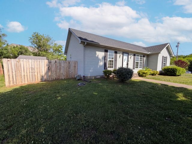 100 Carnicelli Ct, Smyrna, TN 37167