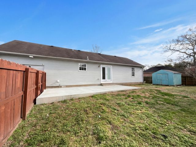 100 Carnicelli Ct, Smyrna, TN 37167